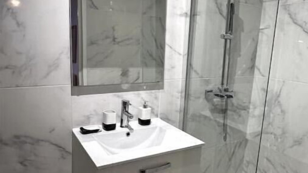 Photo of Bathroom in Beauvais