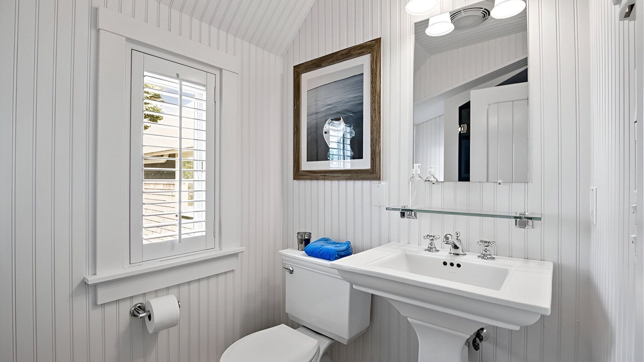 Photo of Bathroom in Groton Long Point