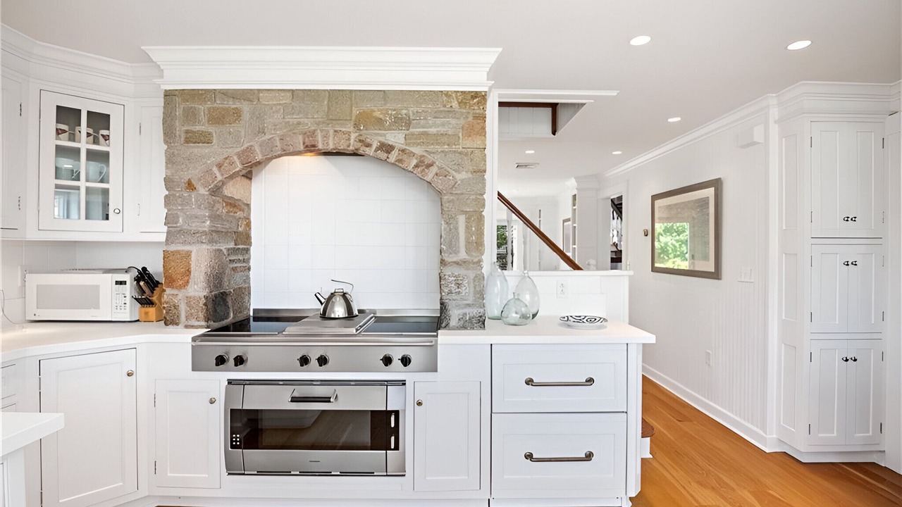 Photo of Kitchen in Groton Long Point