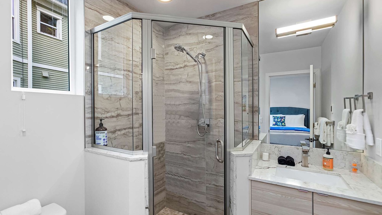 Photo of Bathroom in East Queen Anne