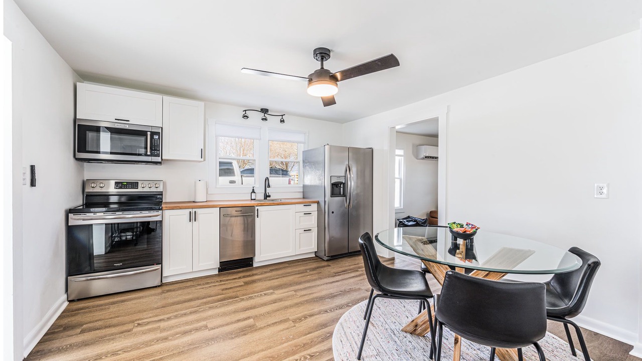 Photo of Kitchen in Cave City