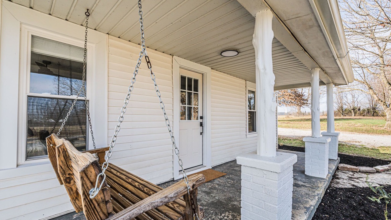 Photo of Patio Balcony in Cave City