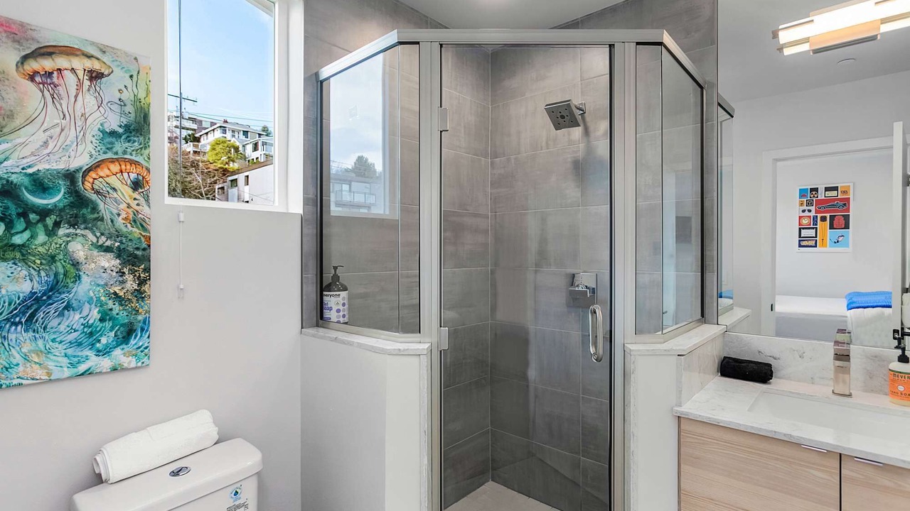 Photo of Bathroom in East Queen Anne