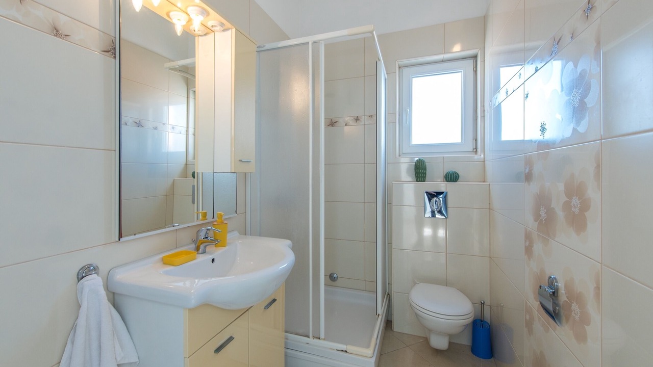 Photo of Bathroom in Novalja