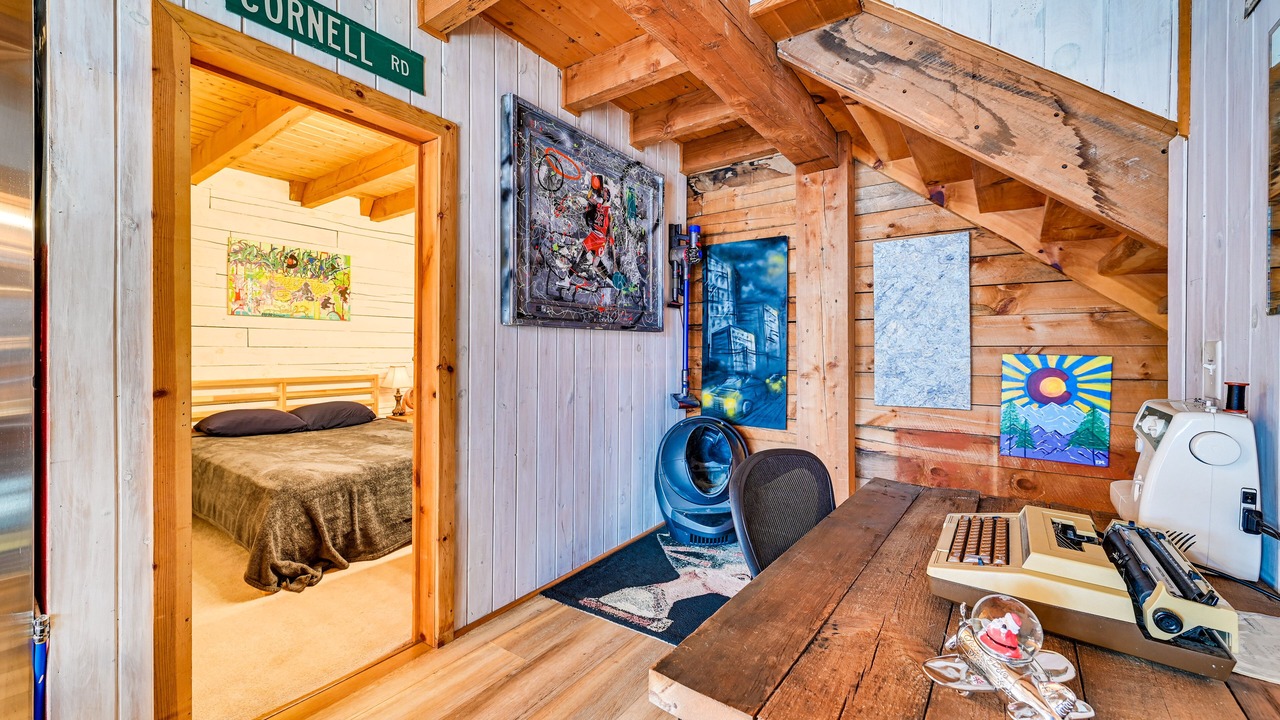 Photo of Bedroom in Newtonville