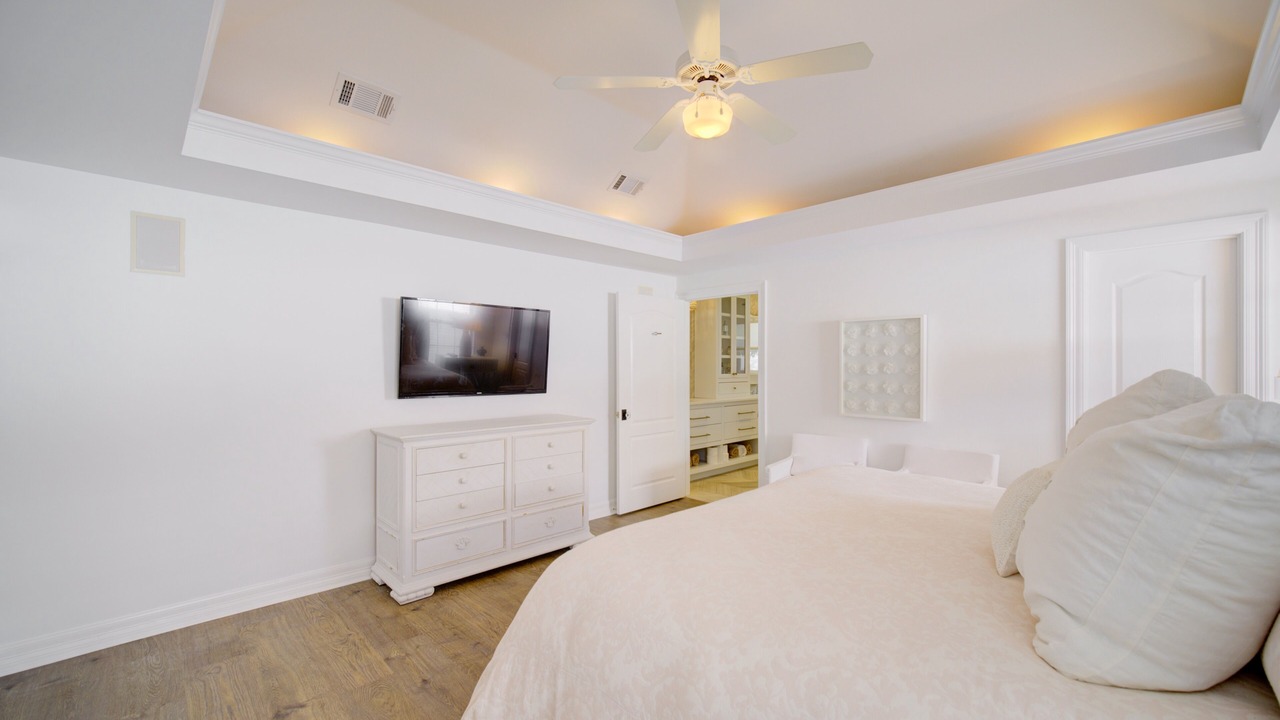 Photo of Bedroom in Avalon Beach Estates