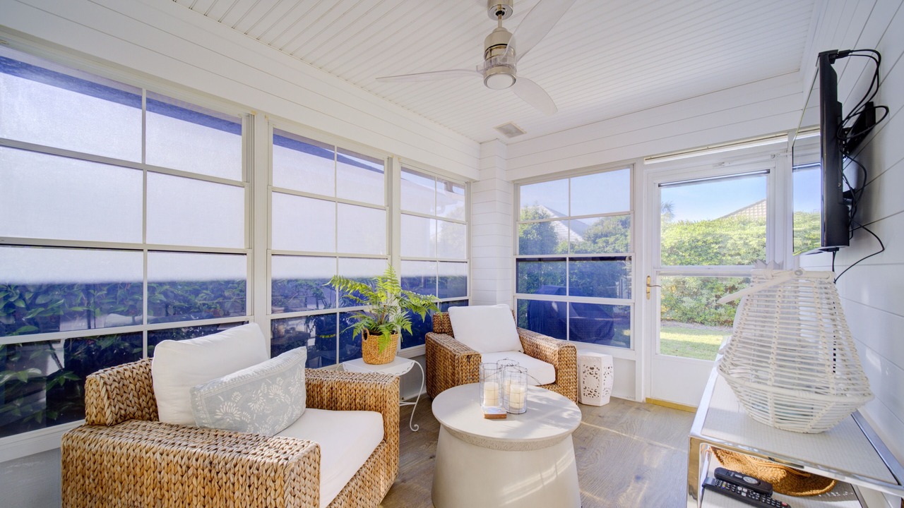 Photo of Livingroom in Avalon Beach Estates