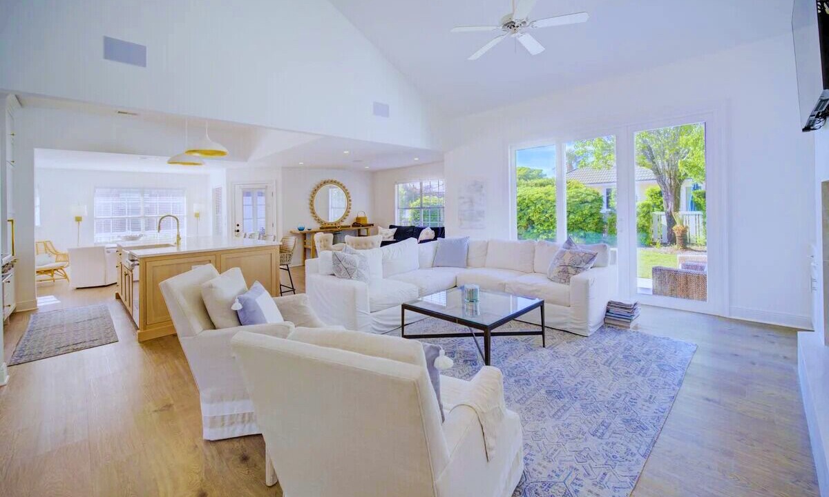 Photo of Bedroom in Avalon Beach Estates