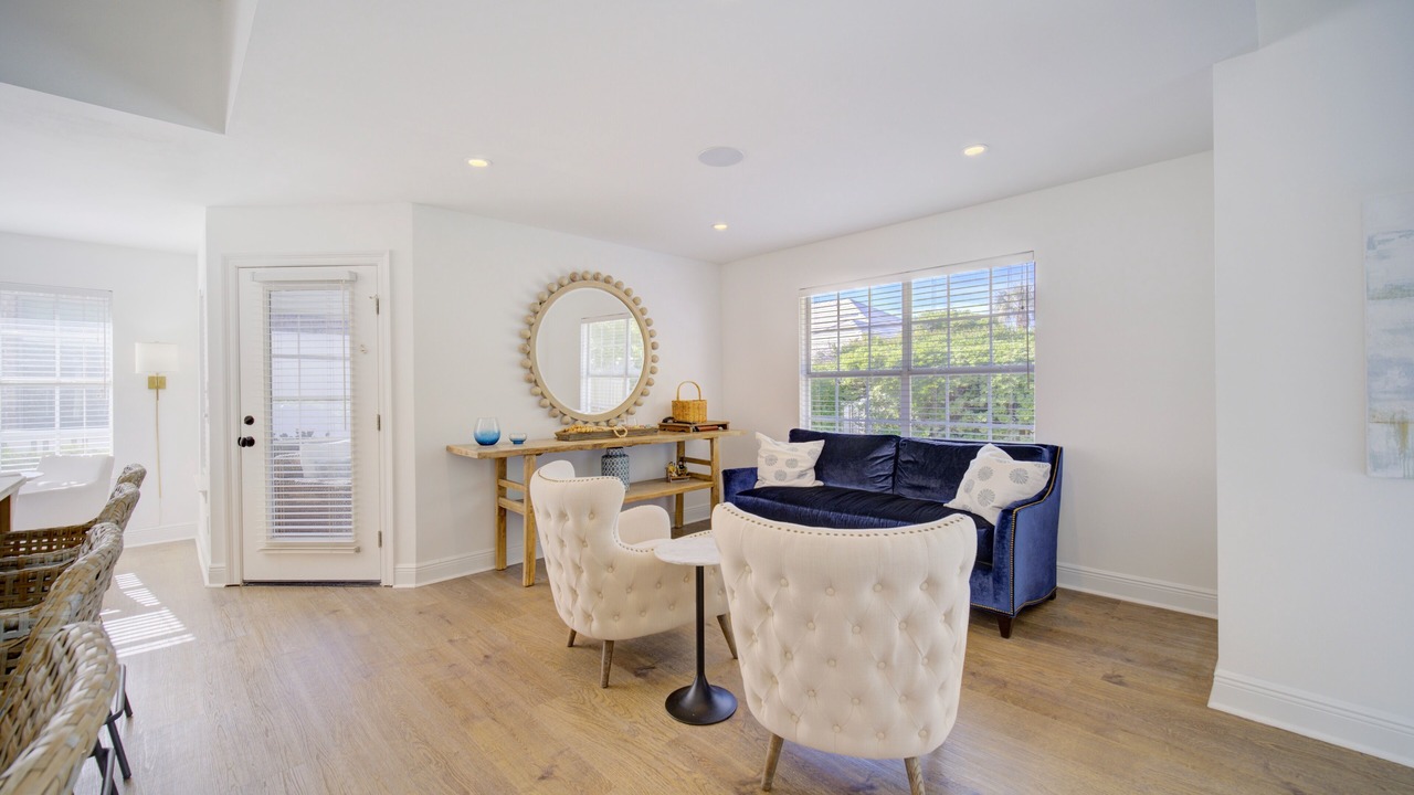 Photo of Livingroom in Avalon Beach Estates