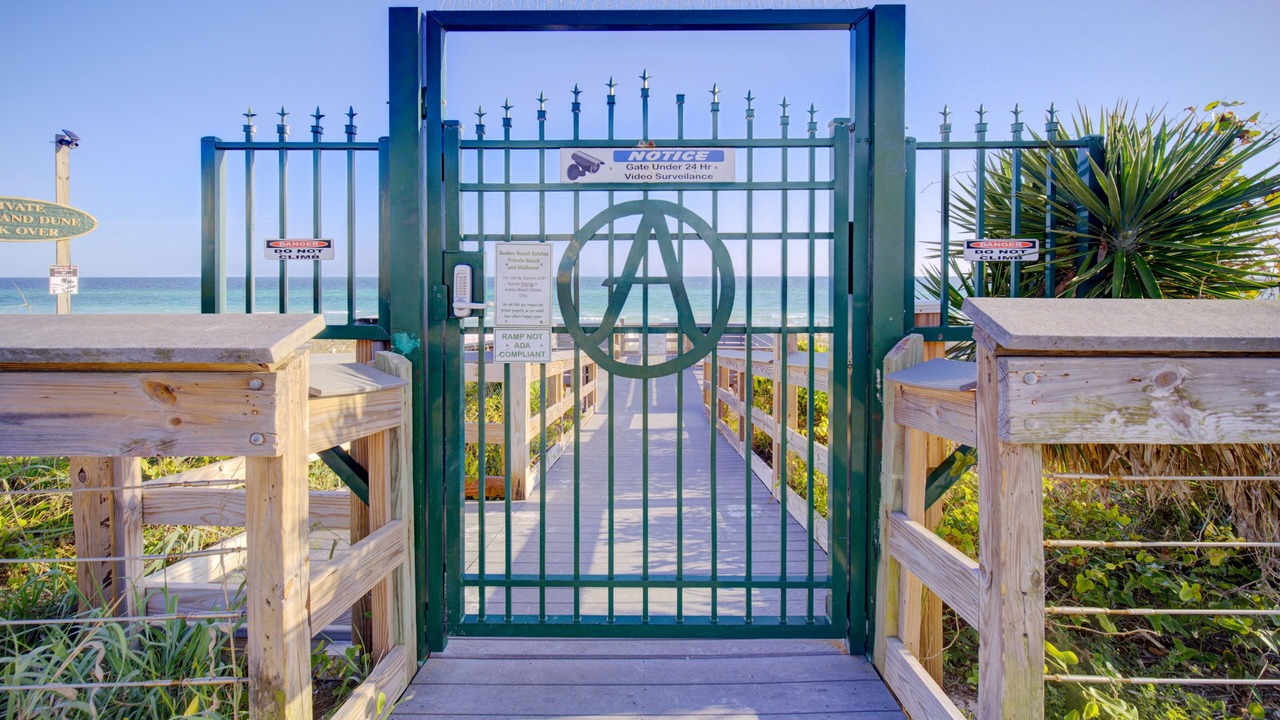 Photo of Outdoor in Avalon Beach Estates