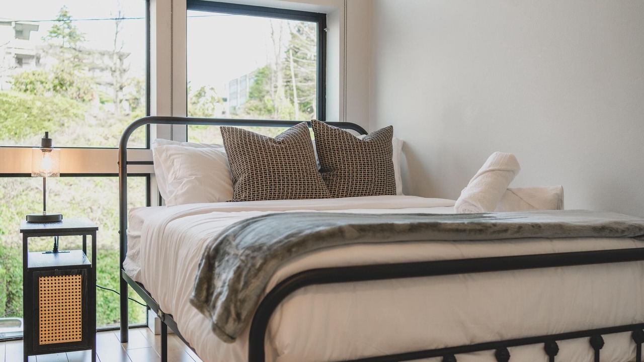 Photo of Bedroom in Lower Queen Anne