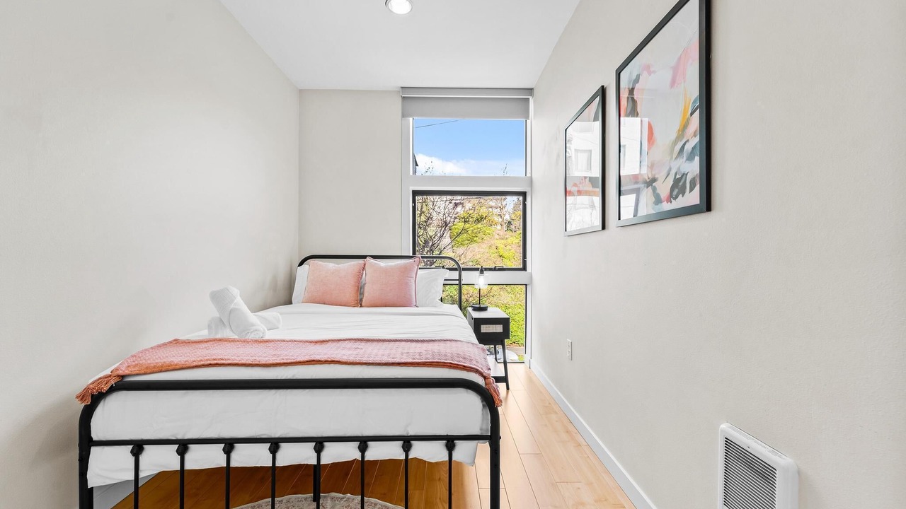Photo of Bedroom in Lower Queen Anne