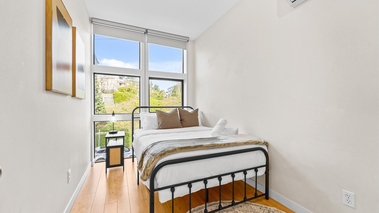 Photo of Bedroom in Lower Queen Anne