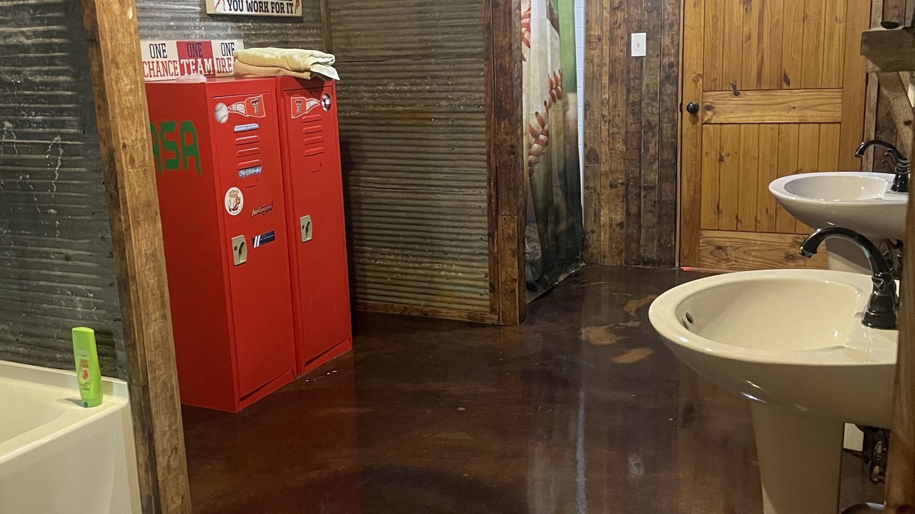 Photo of Bathroom in Cason