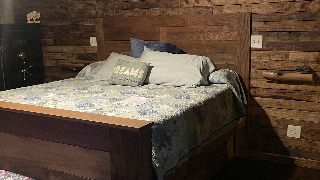 Photo of Bedroom in Cason
