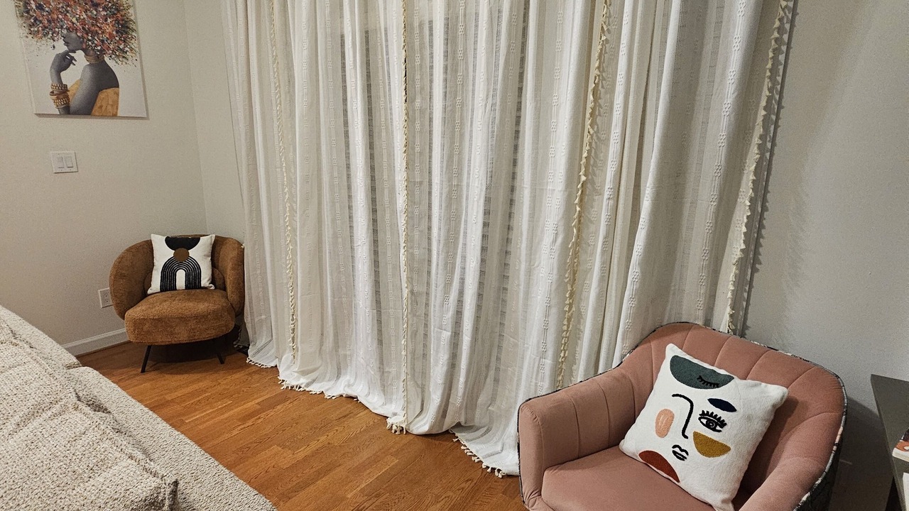 Photo of Livingroom in Northeast Raleigh