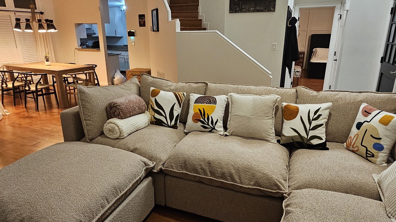 Photo of Livingroom in Northeast Raleigh