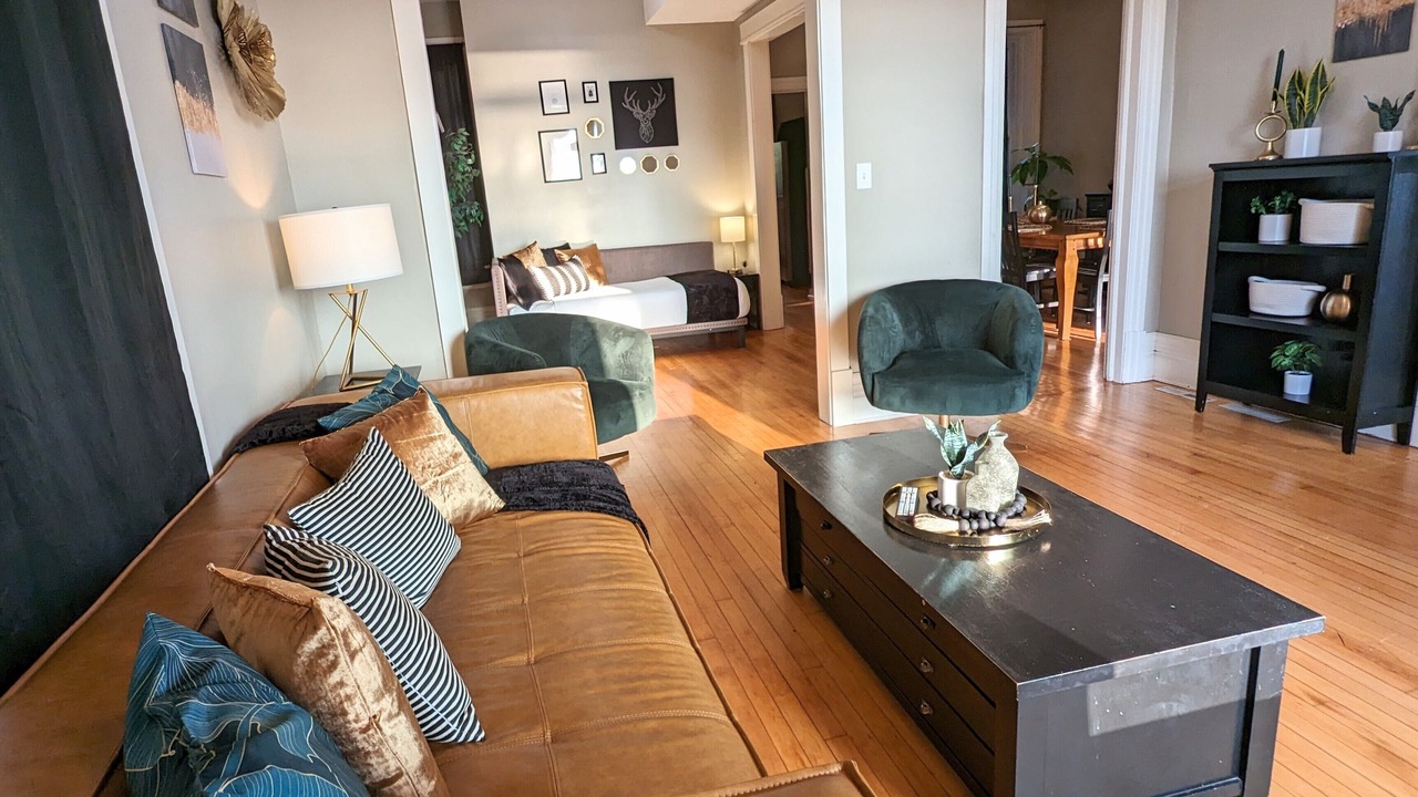 Photo of Livingroom in Observation Hill