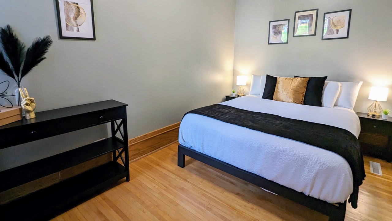 Photo of Bedroom in Observation Hill
