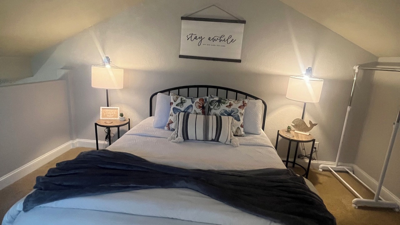 Photo of Bedroom in Mid America
