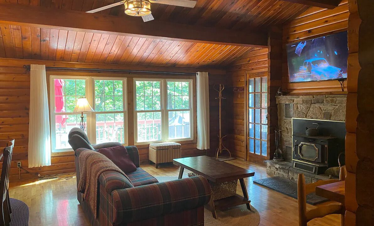 Photo of Livingroom in Great Cacapon