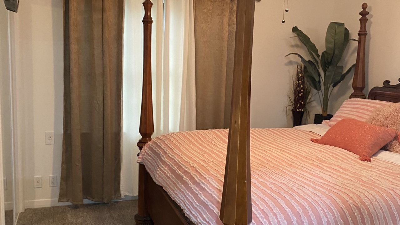 Photo of Bedroom in Edgebrook