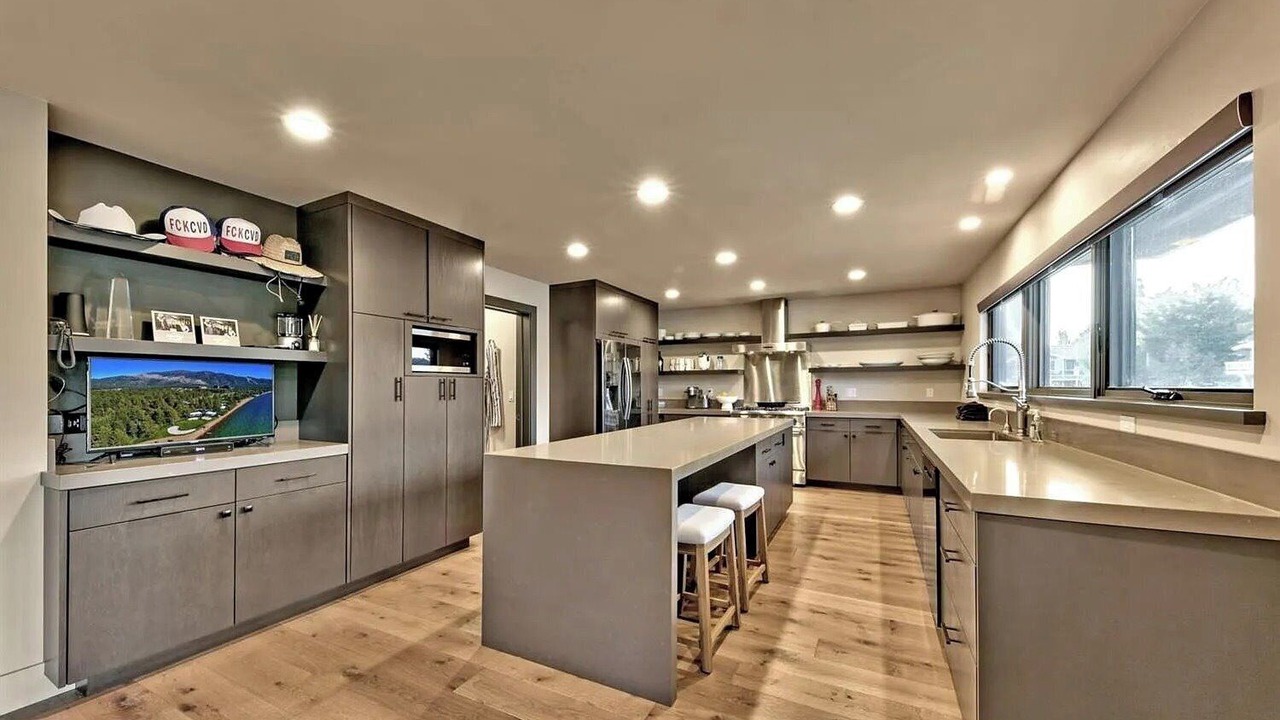 Photo of Bedroom in Tahoe Keys