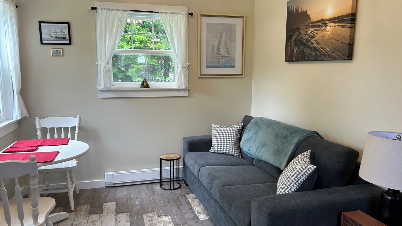Photo of Livingroom in West Quaco
