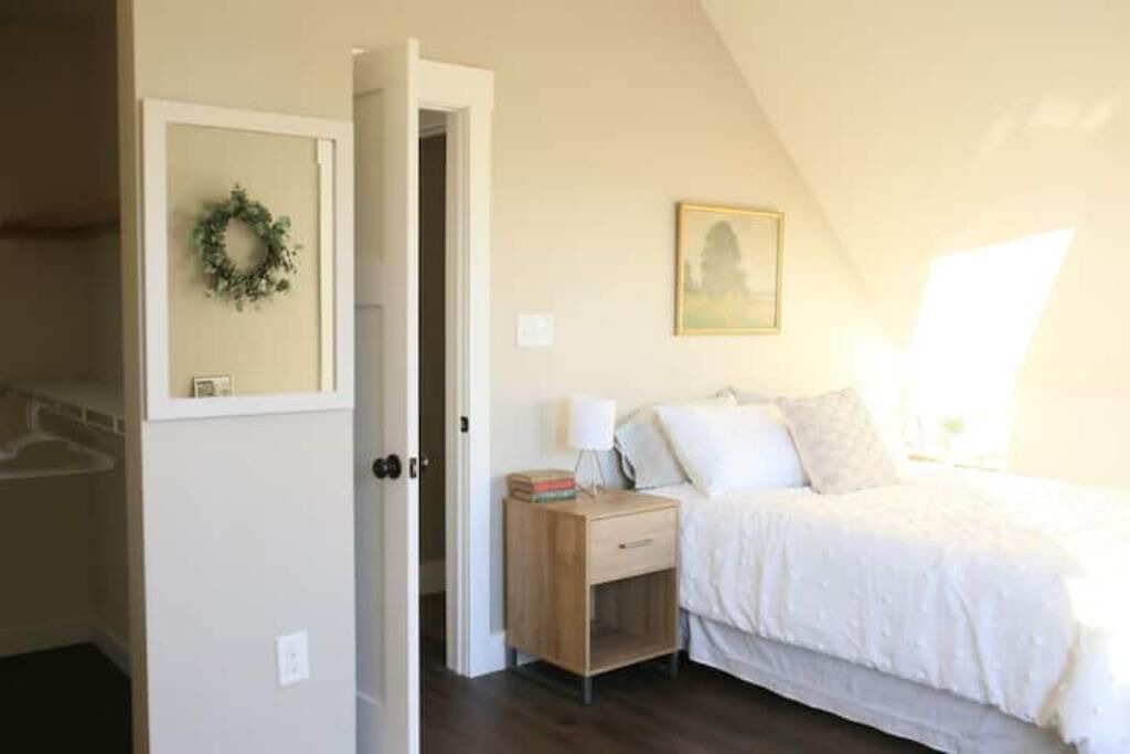 Photo of Bedroom in Lovettsville