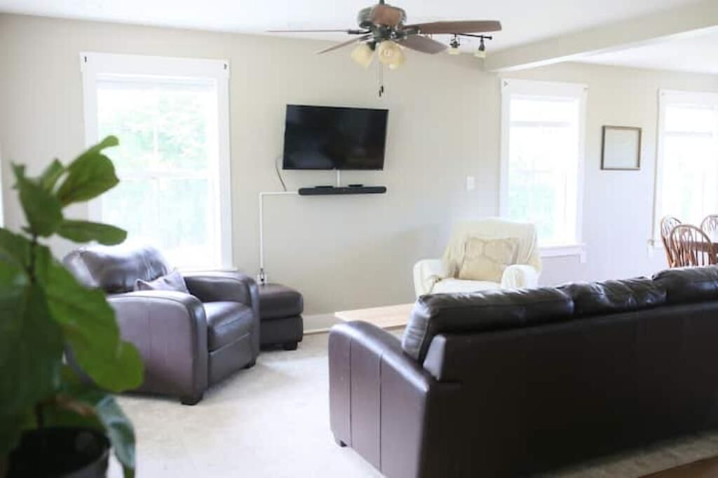 Photo of Livingroom in Lovettsville