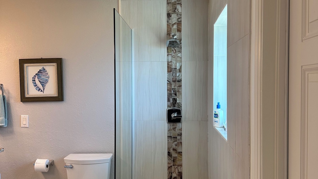 Photo of Bathroom in Edgewater