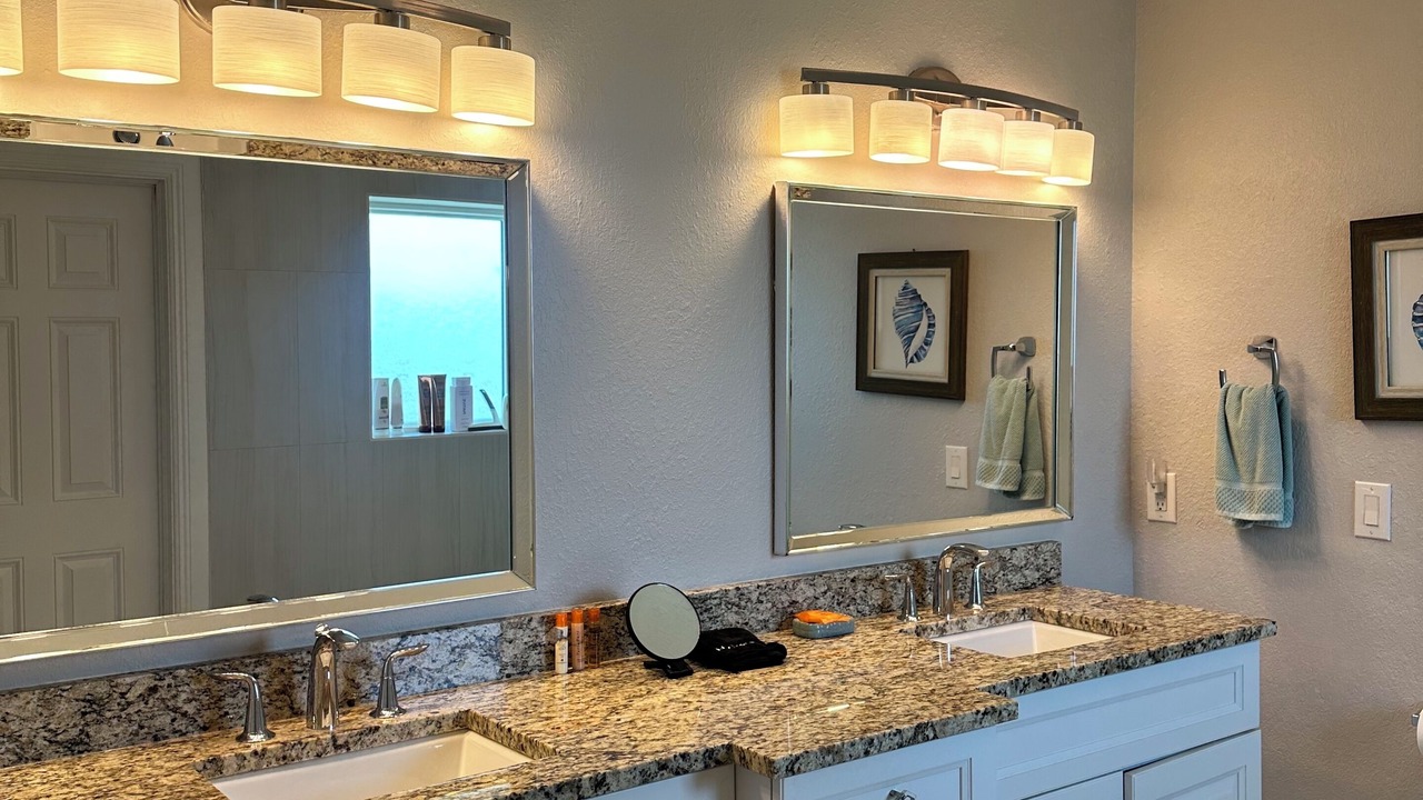Photo of Bathroom in Edgewater