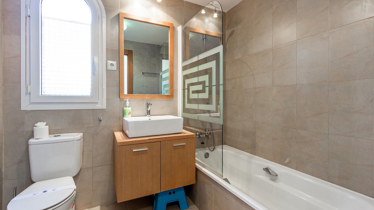 Photo of Bathroom in Jeronimo y Avileses y Balsicas de Arriba