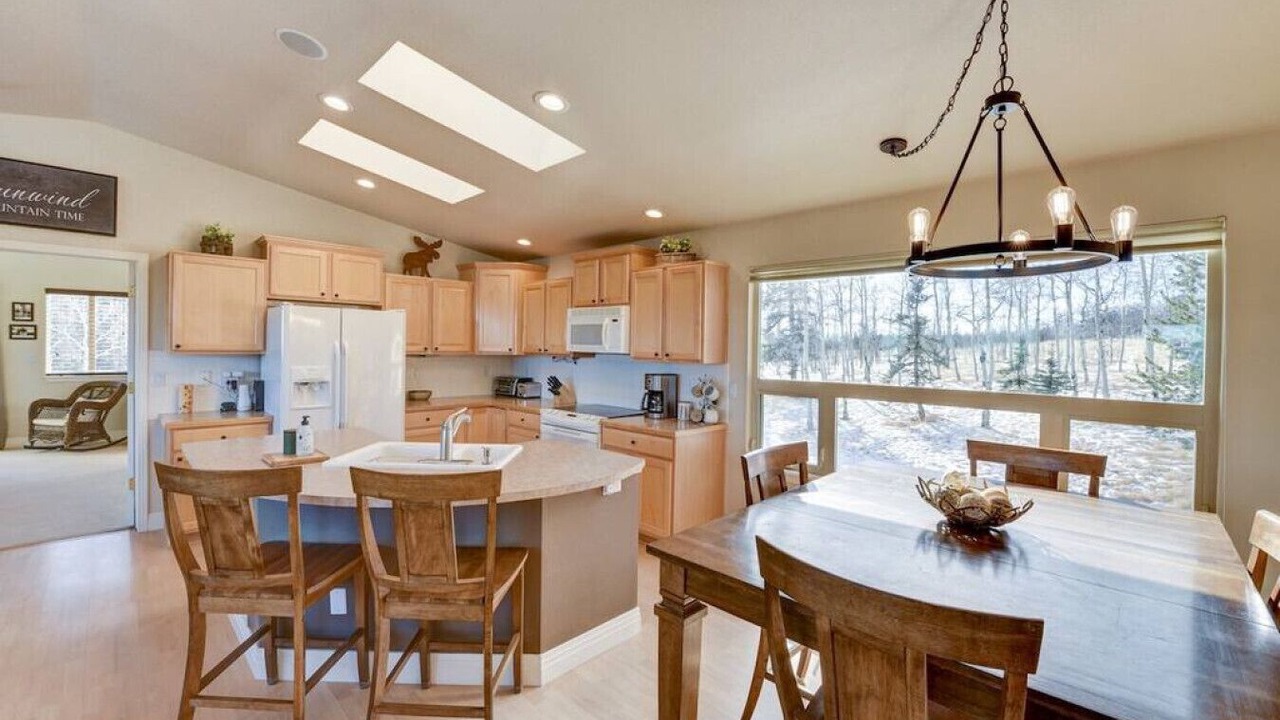 Photo of Kitchen in Indian Mountain