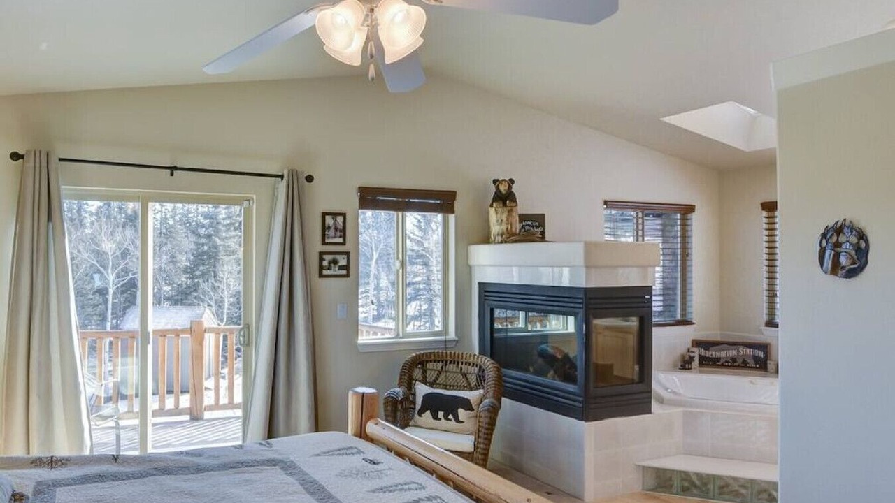 Photo of Bedroom in Indian Mountain