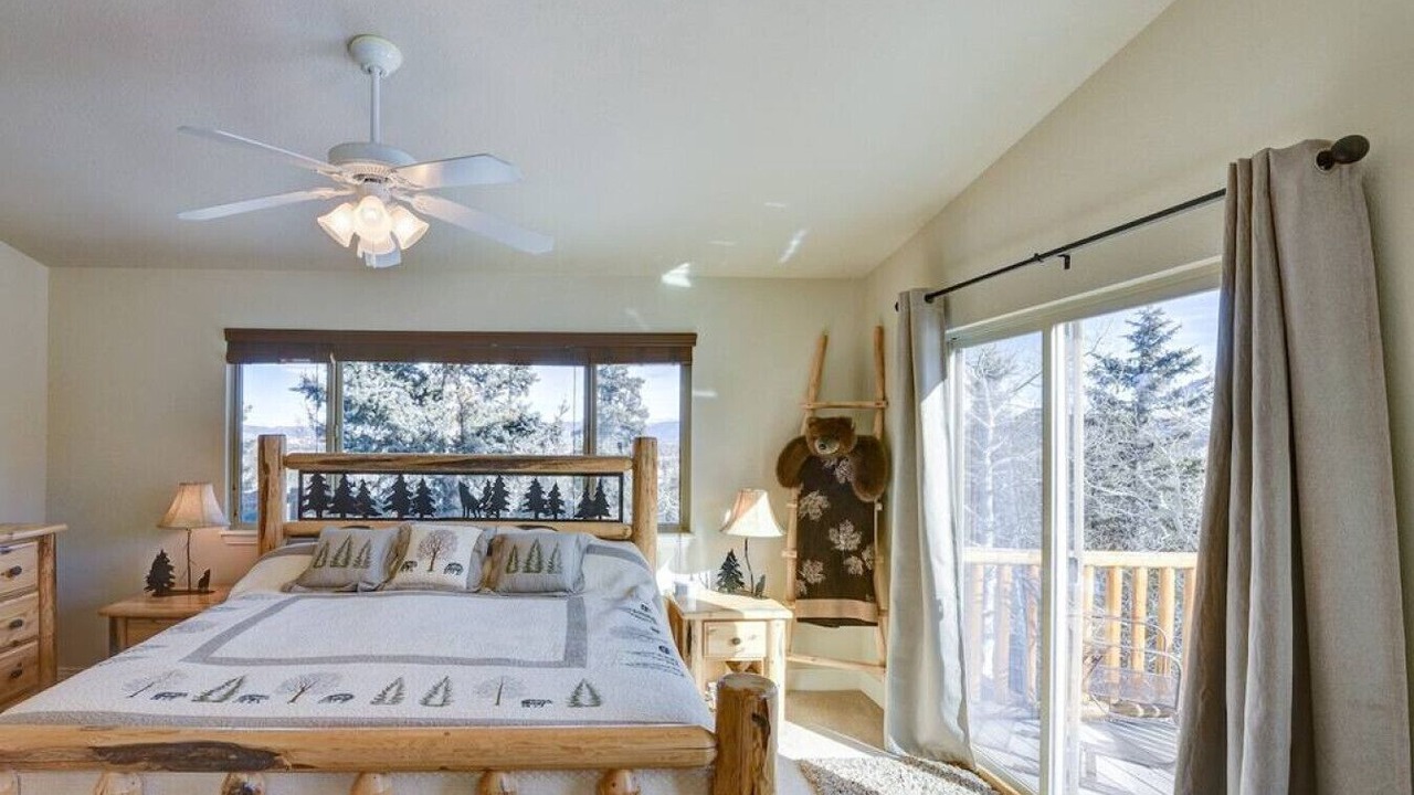 Photo of Bedroom in Indian Mountain