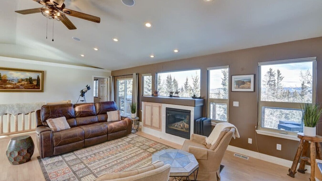 Photo of Livingroom in Indian Mountain