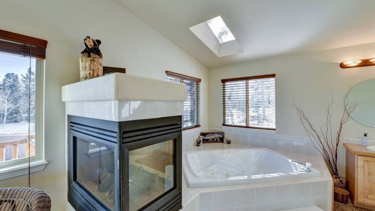 Photo of Bathroom in Indian Mountain