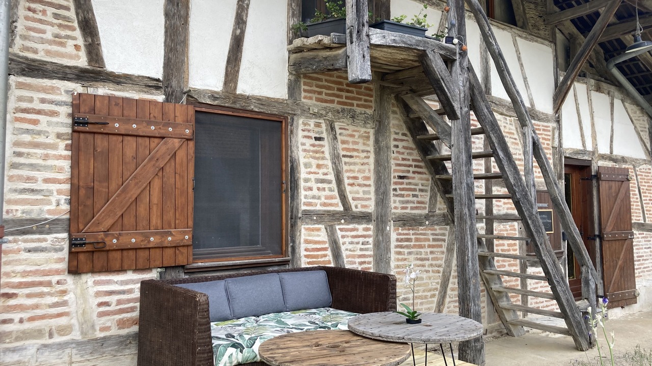 Photo of Patio Balcony in Curciat-Dongalon