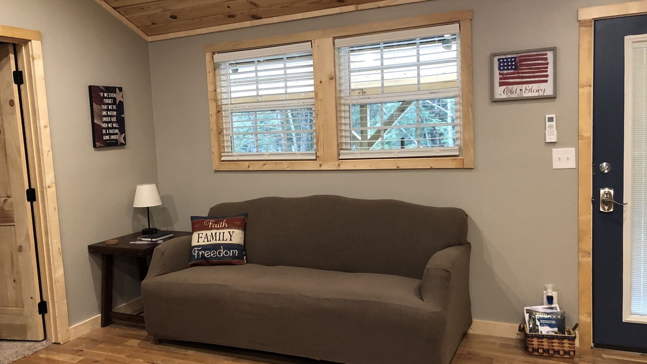 Photo of Livingroom in Whitley City