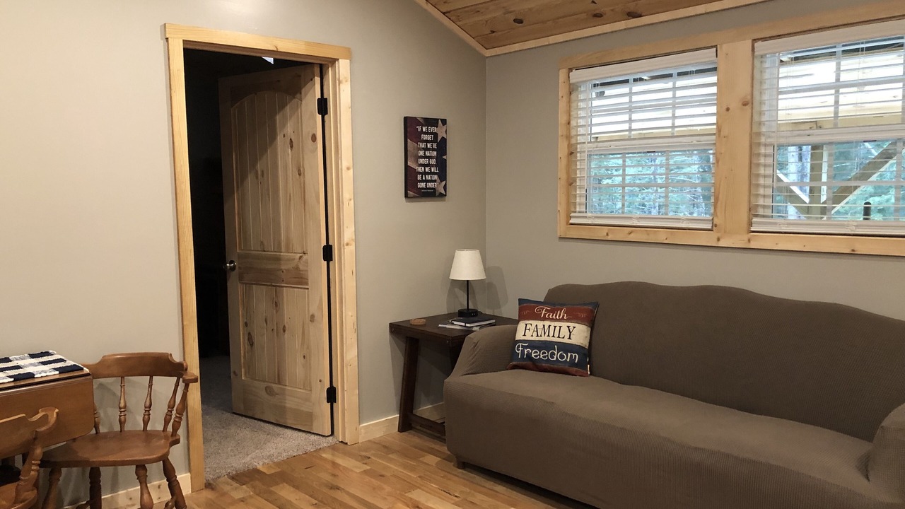 Photo of Livingroom in Whitley City