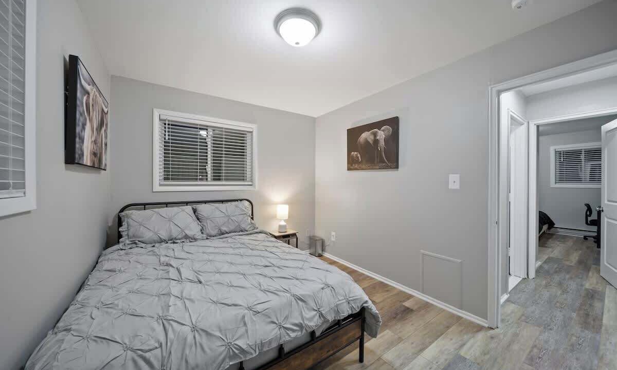 Photo of Bedroom in Hazel Park