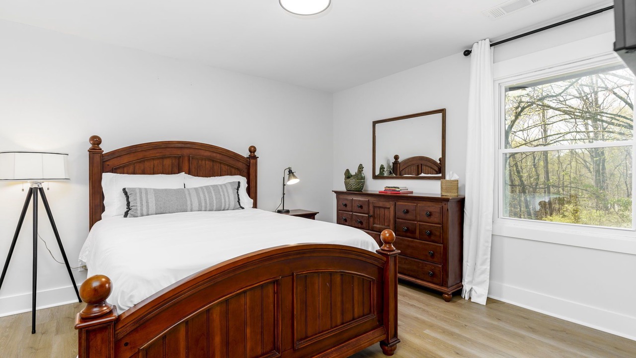 Photo of Bedroom in Alpharetta
