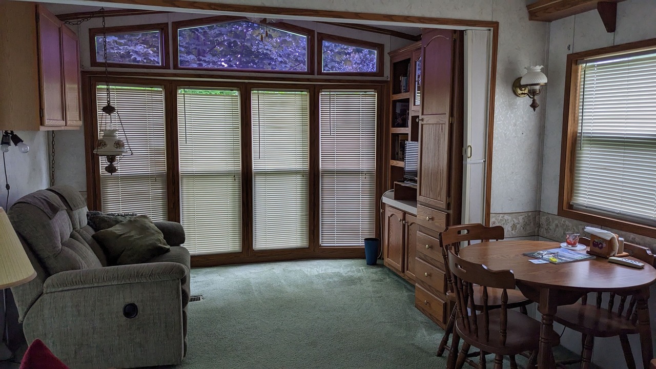 Photo of Livingroom in Perry