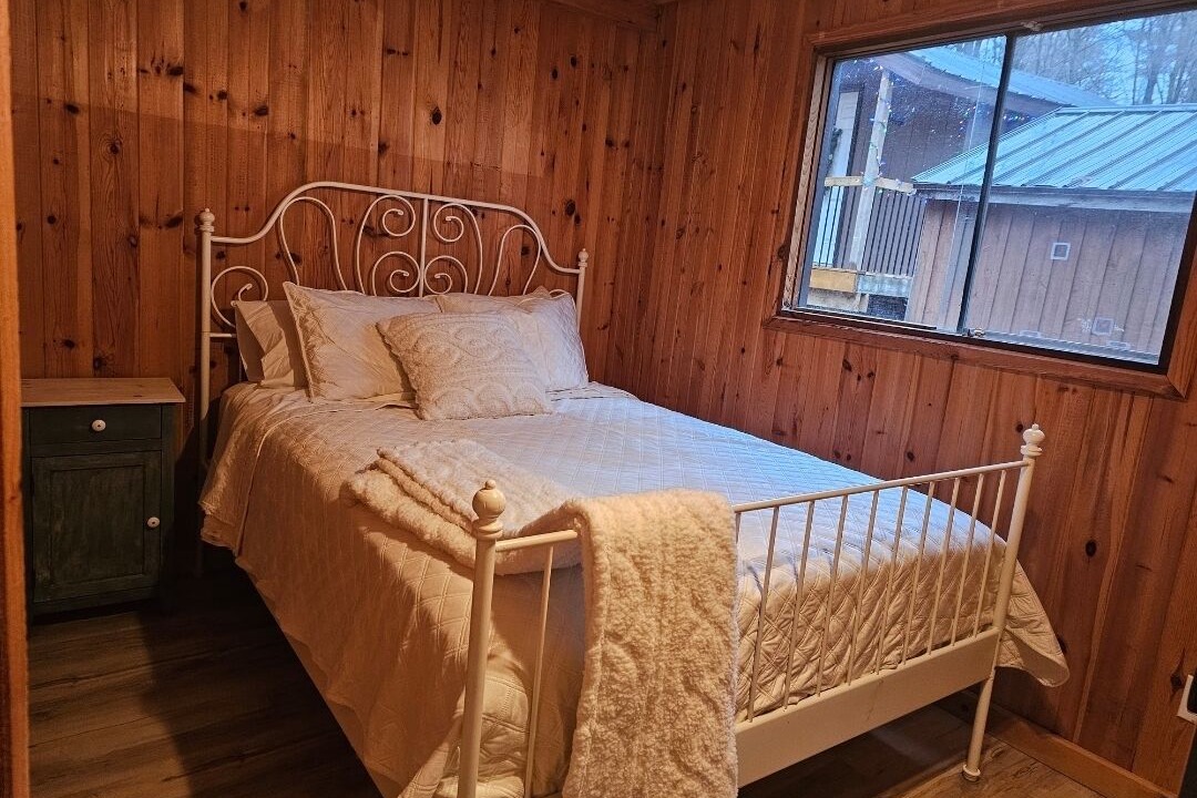 Photo of Bedroom in Tay Valley