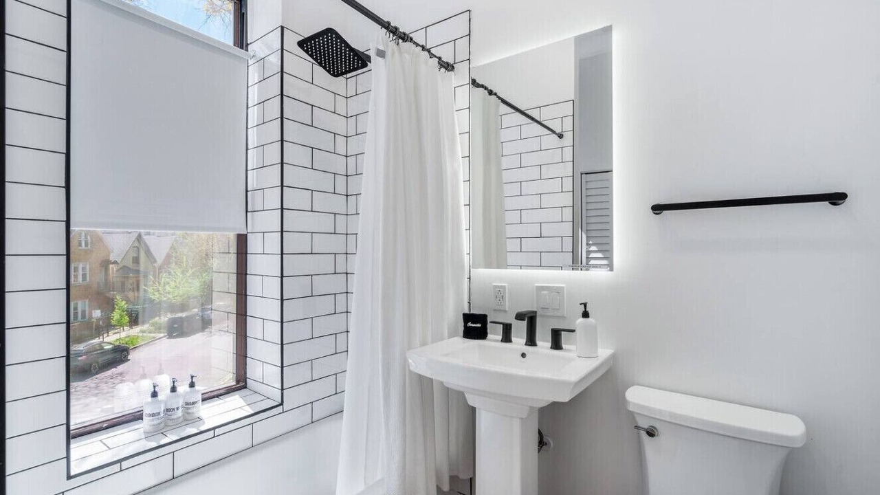 Photo of Bathroom in Bucktown