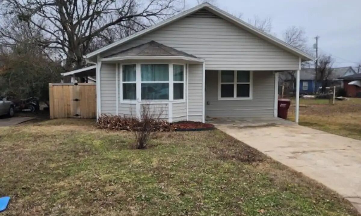 Photo of Outdoor in Leonard