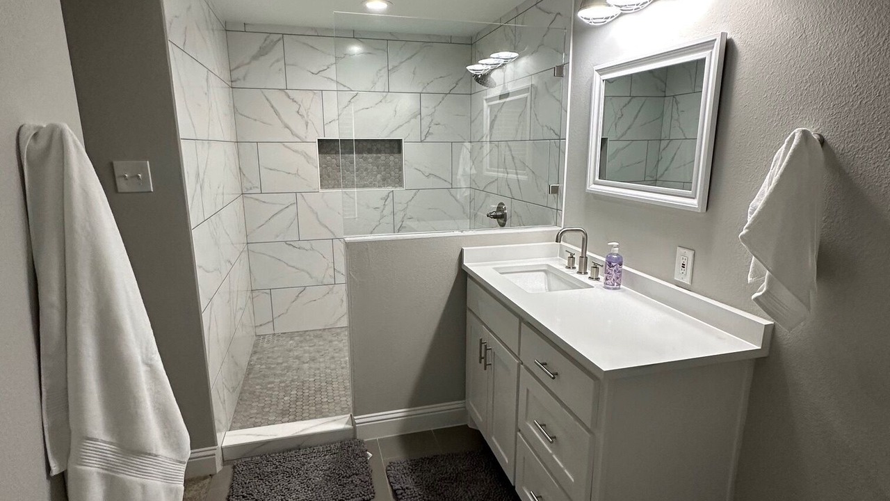 Photo of Bathroom in Leonard