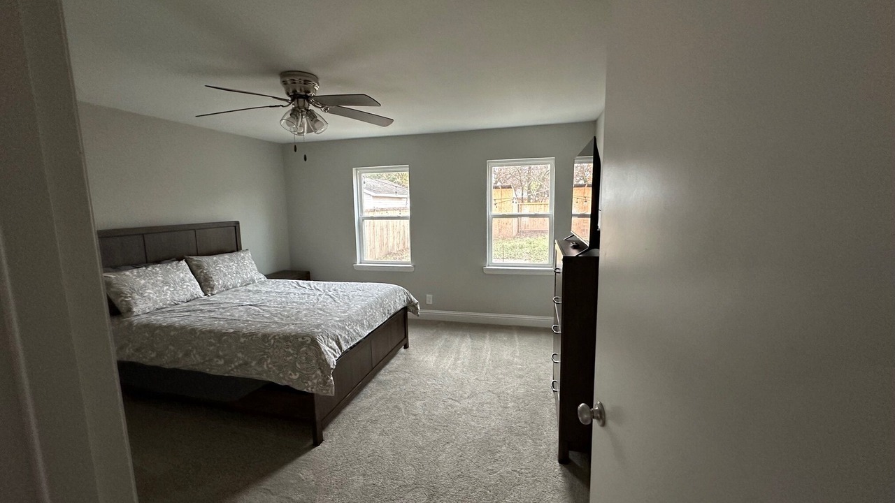 Photo of Bedroom in Leonard