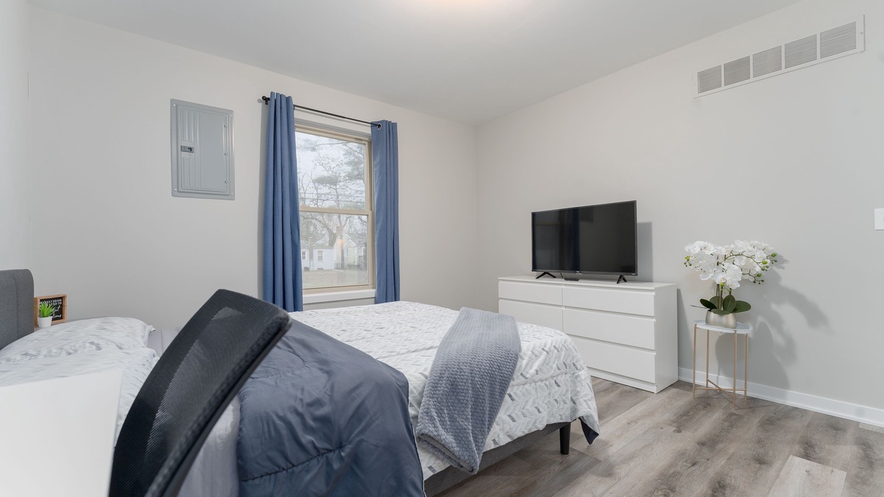 Photo of Bedroom in Farmington Hills